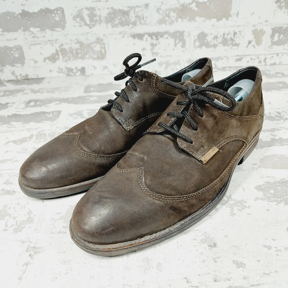 Clarks Denton Dane Brown Nubuck Wingtip Lace Up Oxfords E642